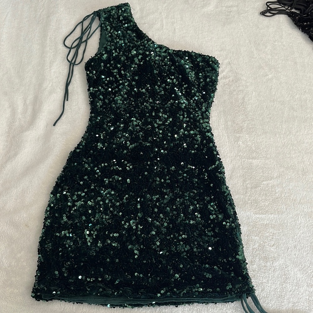 Lucy In the Sky velvet sequin dress- beautiful! Deep green, size small
